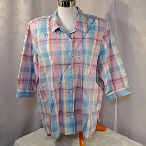 Vintage Napa Valley Embroidered Woman's Top